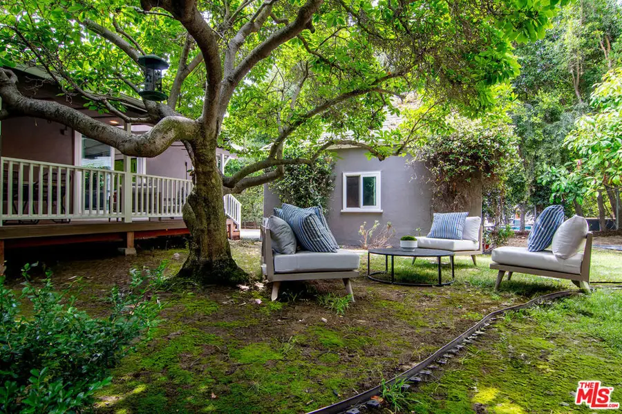 565 N Arden Boulevard, Los Angeles, CA 90004 - Image #2