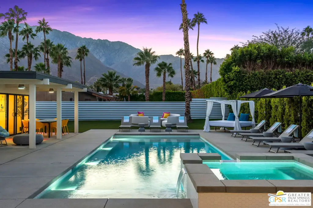 888 E El Conquistador, Palm Springs, CA 92262 - #1
