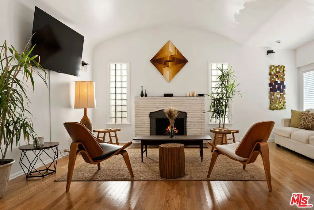 7459 Rosewood Avenue, Los Angeles, CA 90036 - Image #1