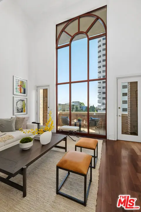 10550 Wilshire Boulevard #305, Los Angeles, CA 90024 - #1