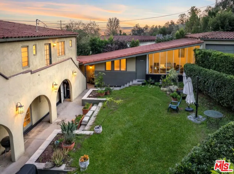 2515 N Commonwealth Avenue, Los Angeles, CA 90027 - #1