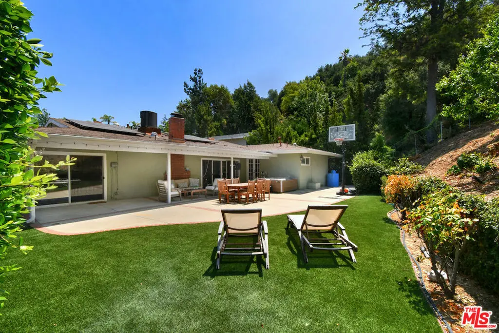 3421 Castlewoods Place, Sherman Oaks, CA 91403 - Image #1