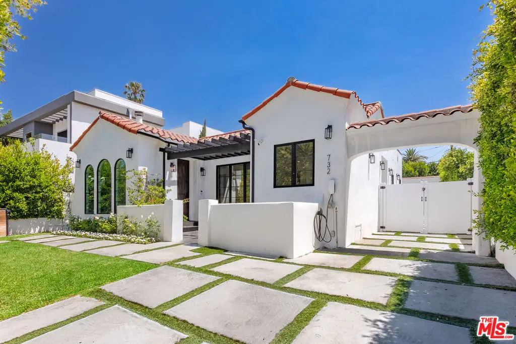 732 N Cherokee Avenue, Los Angeles, CA 90038 - #1