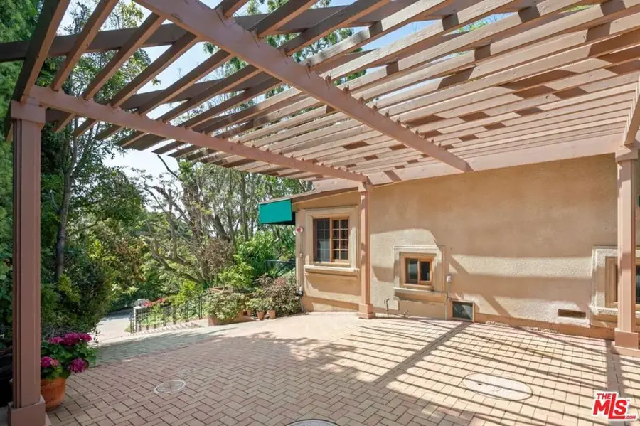 601 N Marquette Street, Pacific Palisades, CA 90272 - #3