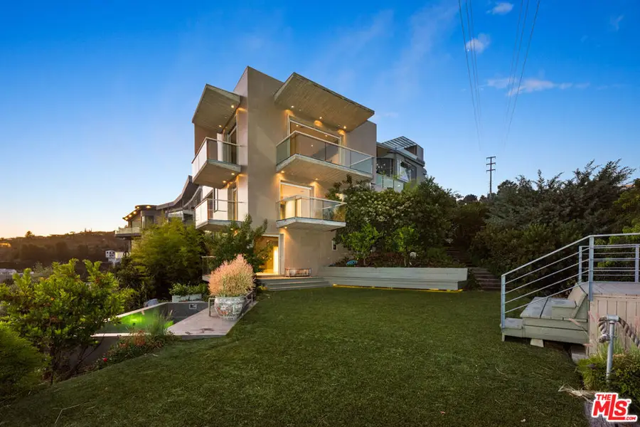 1600 Viewmont Drive, Los Angeles, CA 90069 - Image #2
