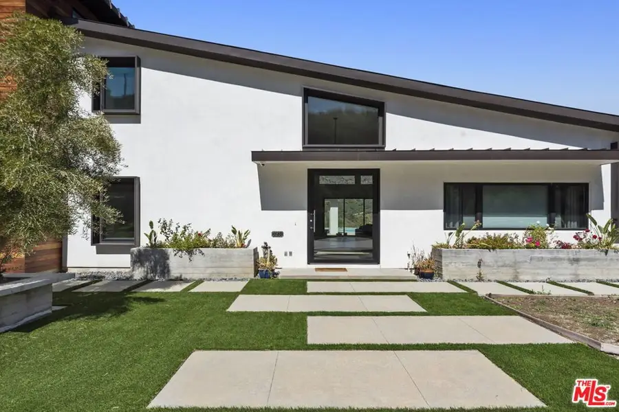 31830 Lobo Canyon, Agoura Hills, CA 91301 - Image #2