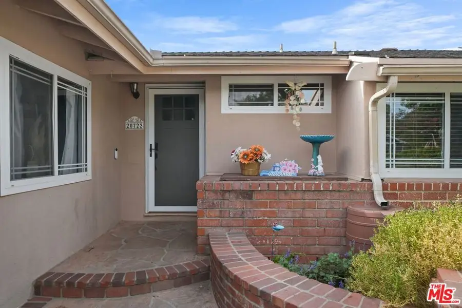 20722 Keswick Street, Winnetka, CA 91306 - Image #2