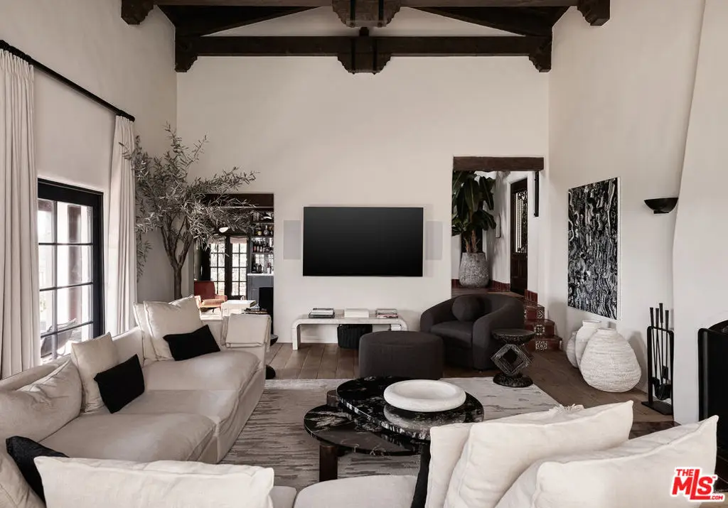 7902 Fareholm Drive, Los Angeles, CA 90046 - Image #1