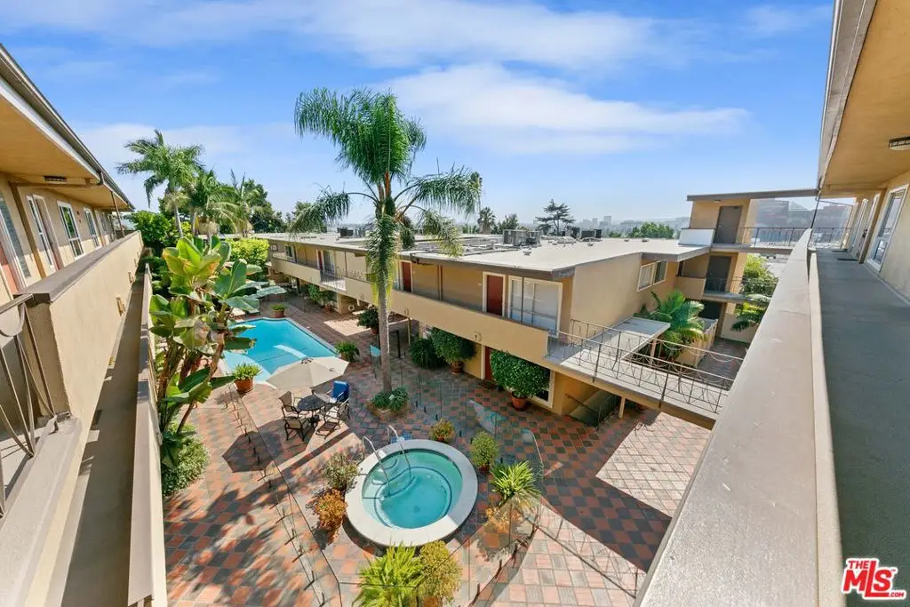 970 Palm Avenue #301, West Hollywood, CA 90069 - Image #1