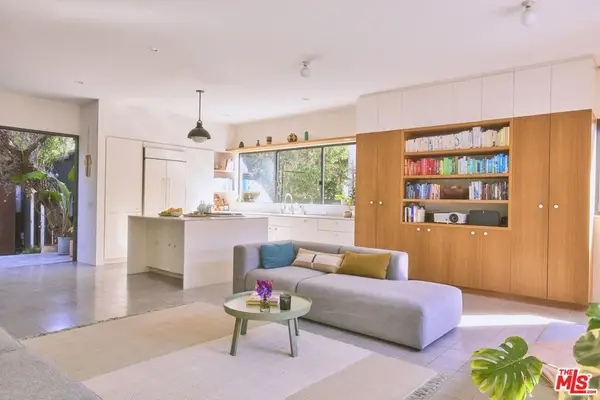 906 Superba Avenue, Venice, CA 90291