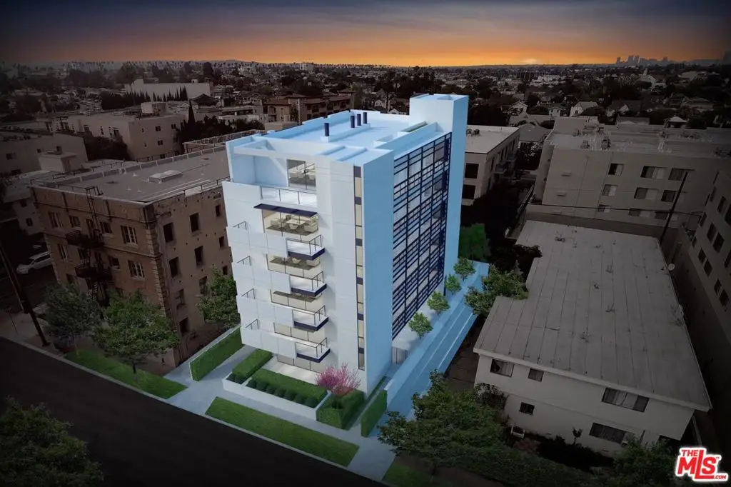 933 S Gramercy Place, Los Angeles, CA 90019 - #1