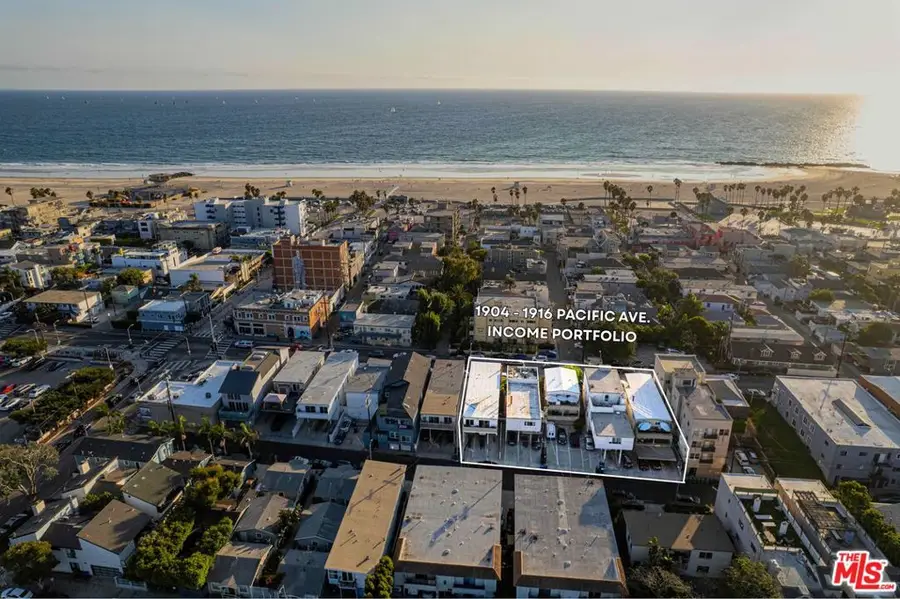 1904 Pacific Avenue, Venice, CA 90291 - #2