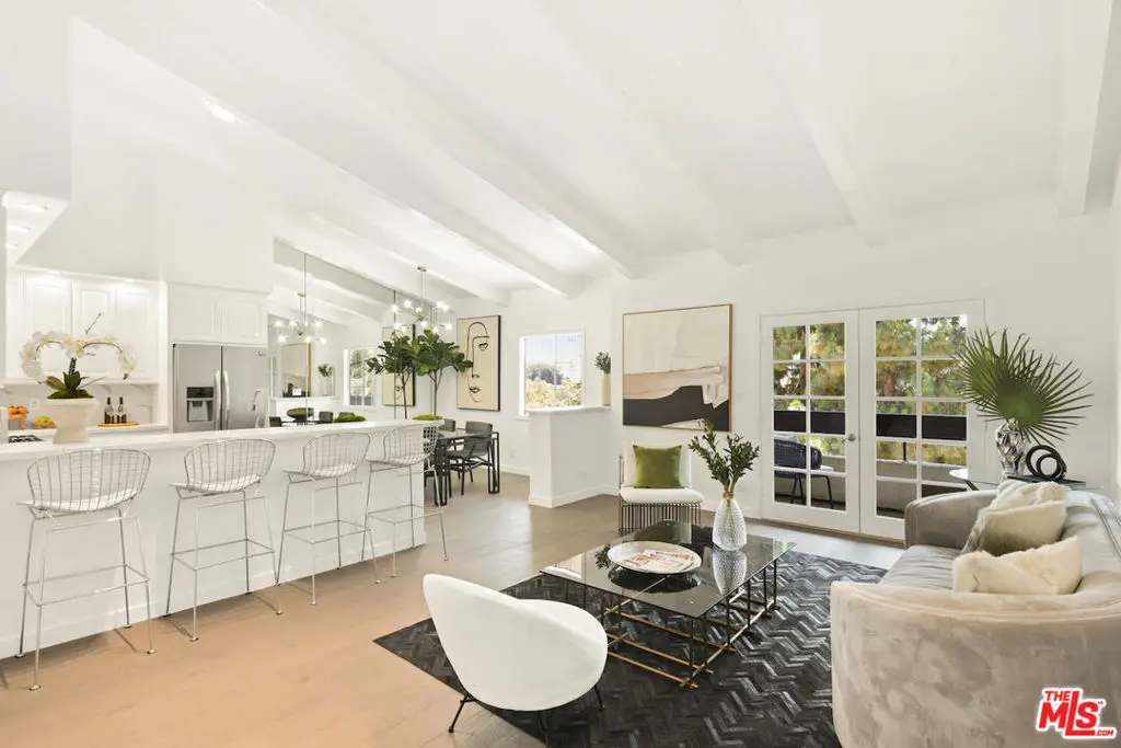 2700 Cahuenga Boulevard #2310, Los Angeles, CA 90068 - Image #1