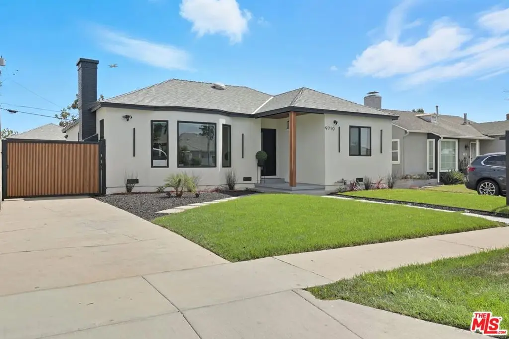 9710 S 8th Avenue, Inglewood, CA 90305 - Image #1