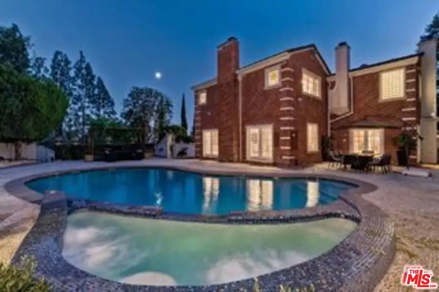 725 N Faring Road, Los Angeles, CA 90077 - Image #2