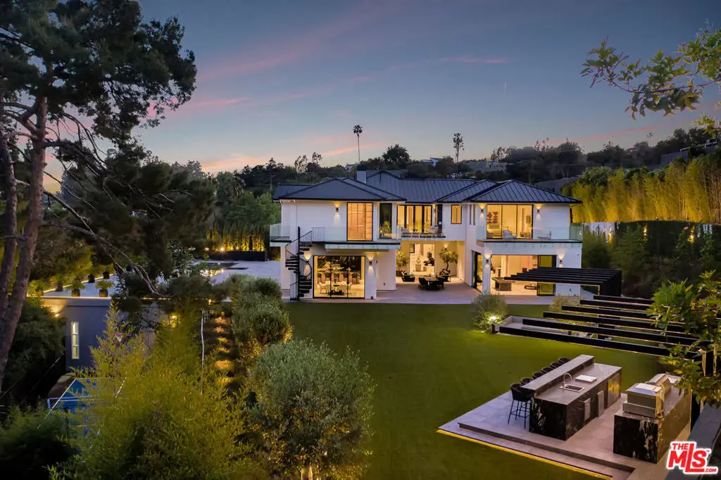 822 N Kenter, Los Angeles, CA 90049 - Image #1