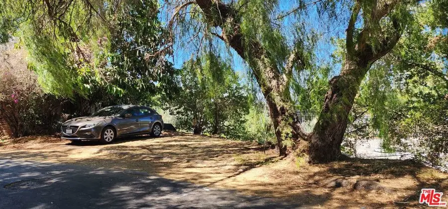 3643 Fredonia Drive, Los Angeles, CA 91307 - #2