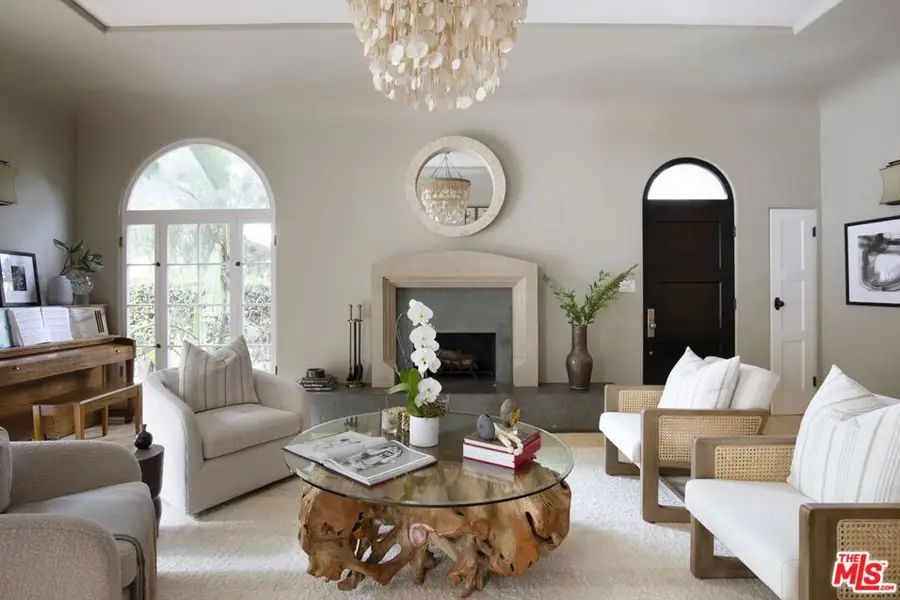 2111 Kress Street, Los Angeles, CA 90046 - Image #2