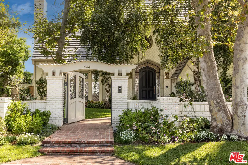 644 Amalfi Drive, Pacific Palisades, CA 90272 - Image #1
