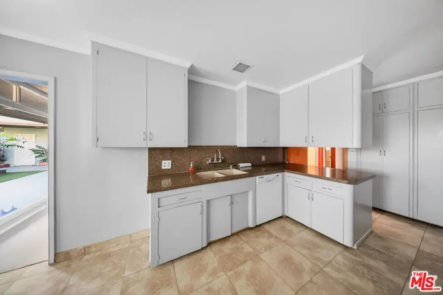 7230 Outpost Cove Drive, Los Angeles, CA 90068 - #3