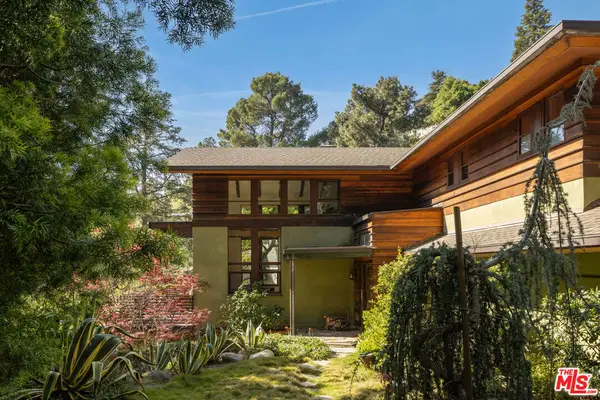 2669 Harlesden Court, Los Angeles, CA 90046