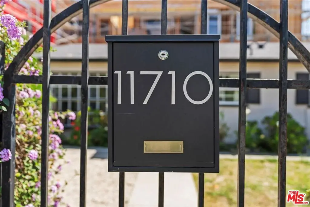 11710 Hartsook Street, Valley Village, CA 91607 - #1