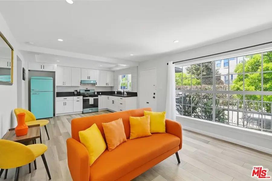 11710 Hartsook Street, Valley Village, CA 91607 - #2