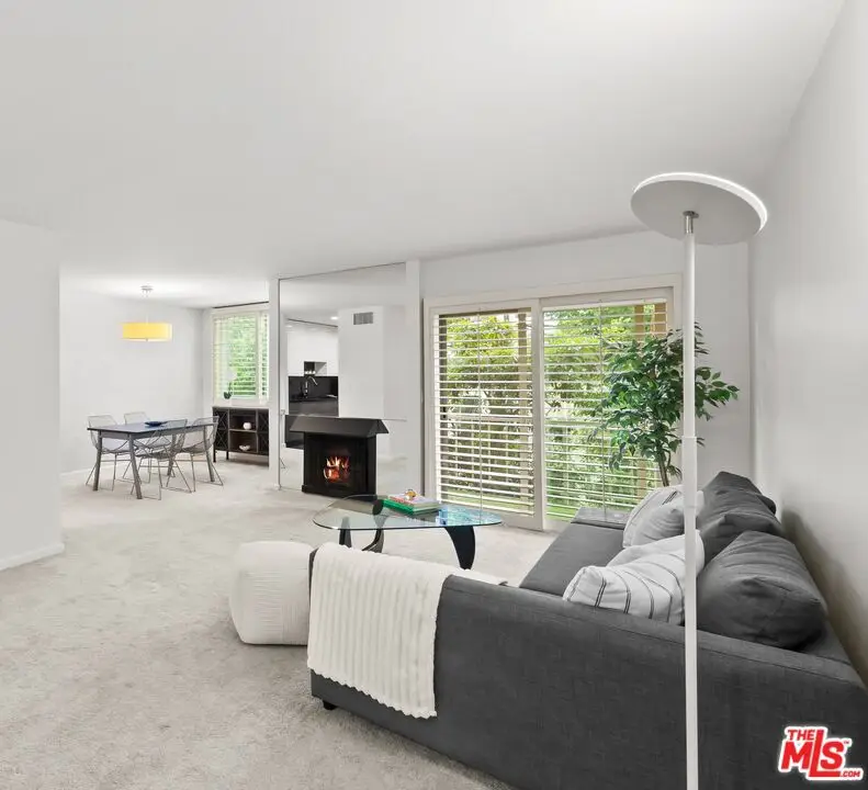 927 N Kings Road #212, West Hollywood, CA 90069 - Image #2