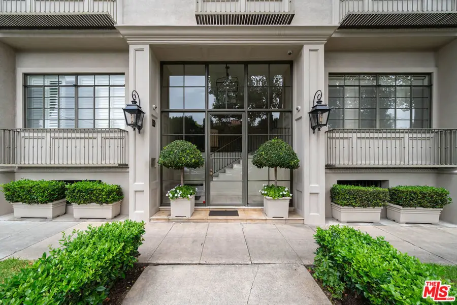 9601 Charleville Boulevard #5, Beverly Hills, CA 90212 - Image #2