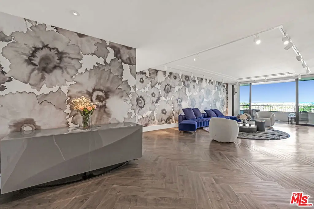 1100 Alta Loma Road #1404, West Hollywood, CA 90069 - Image #1