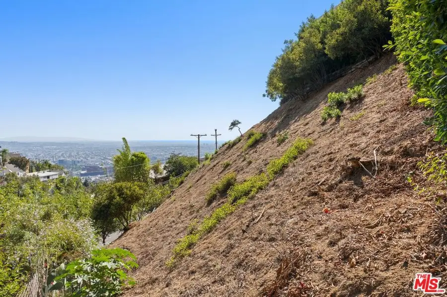 1722 Sunset Plaza Drive, Los Angeles, CA 90069 - Image #3