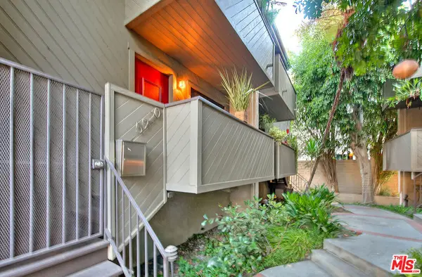 5920 Chula Vista Way, Los Angeles, CA 90068