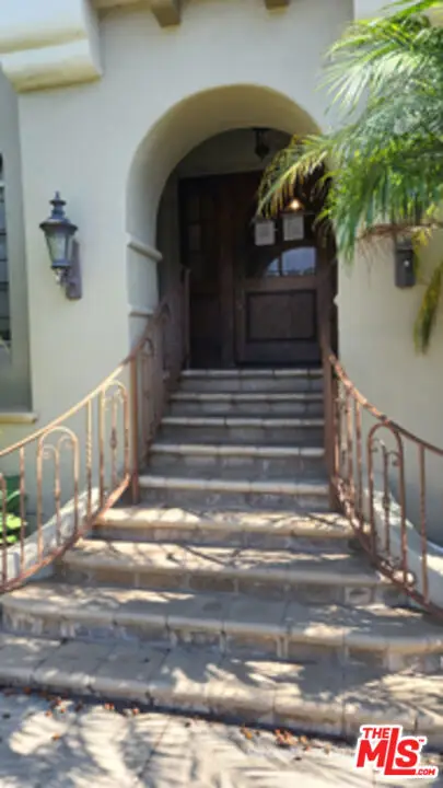 1147 6th Street, Santa Monica, CA 90403 - #2