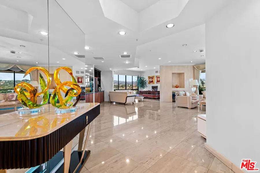 10490 Wilshire Boulevard #1206, Los Angeles, CA 90024 - Image #3