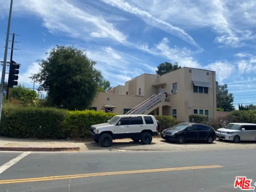 11758 11752 Magnolia Boulevard, Valley Village, CA 91607 - Image #2