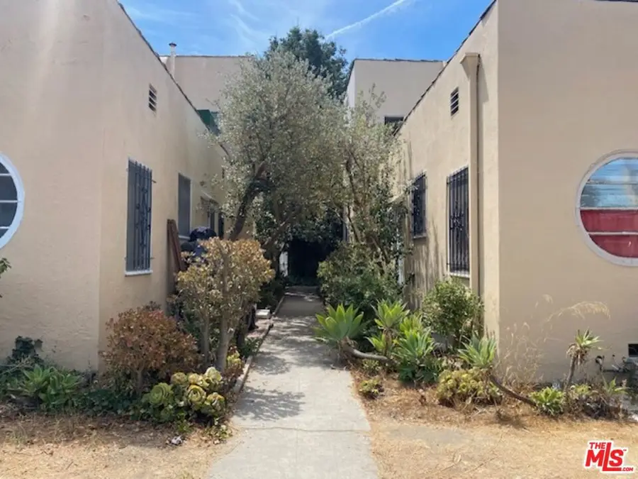 11758 11752 Magnolia Boulevard, Valley Village, CA 91607 - Image #3