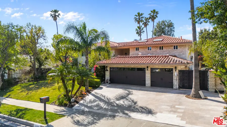 10801 Bothwell Road, Chatsworth, CA 91311 - Image #2