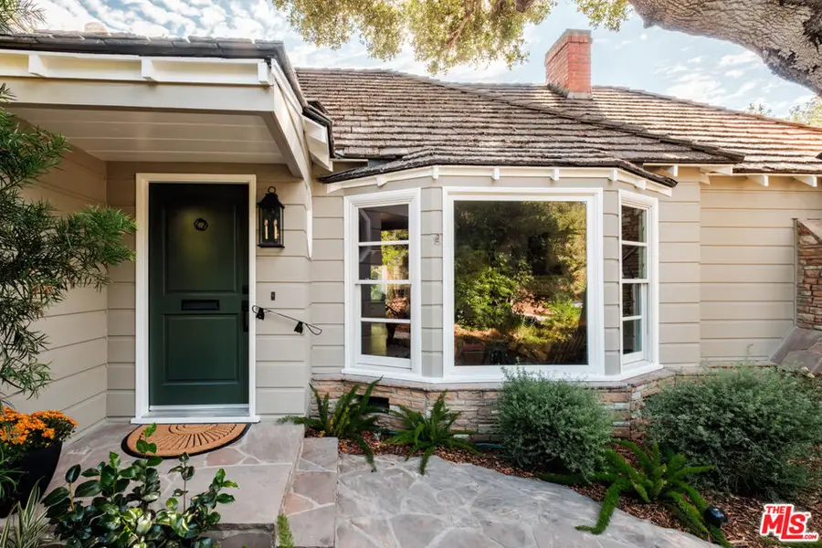 2528 Sleepy Hollow Drive, Glendale, CA 91206 - Image #3