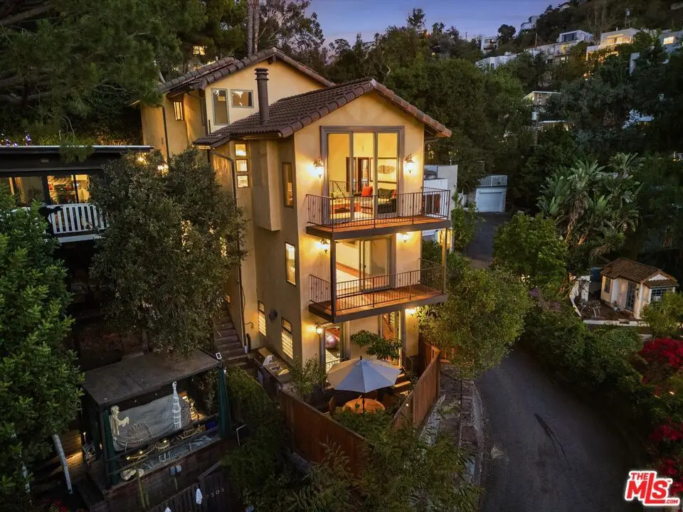 7223 Sycamore Trail, Los Angeles, CA 90068 - Image #1