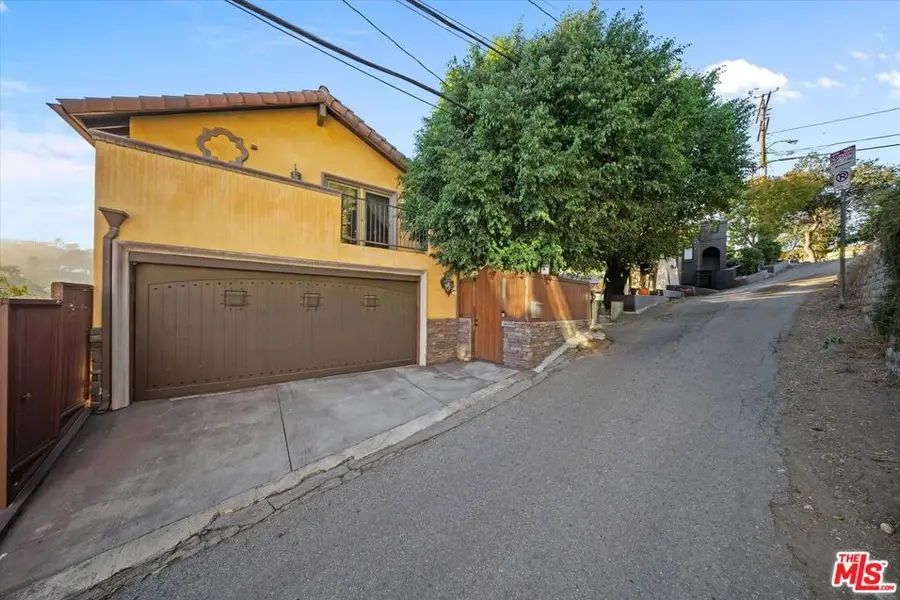 7223 Sycamore Trail, Los Angeles, CA 90068 - Image #3
