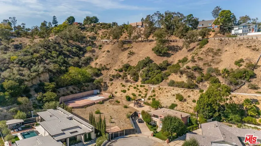 1865 Marcheeta Place, Los Angeles, CA 90069 - #3