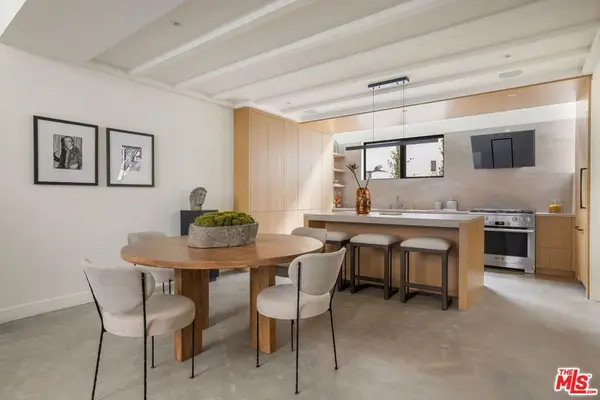 919 Hilldale Avenue, West Hollywood, CA 90069