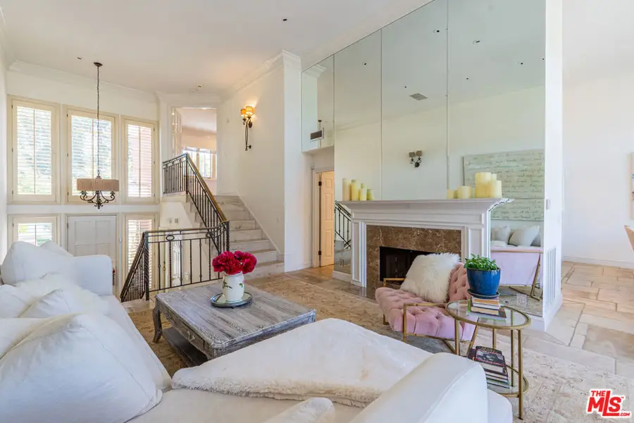 12555 The Vista, Los Angeles, CA 90049 - Image #3