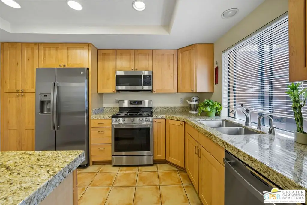4881 S Winners Circle #E, Palm Springs, CA 92264 - #1