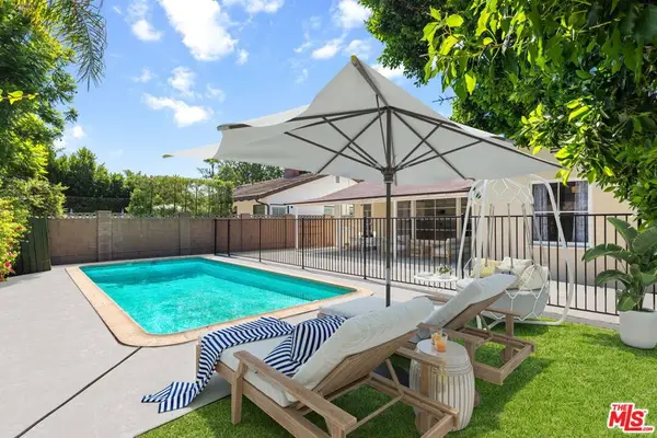 15519 Huston Street, Encino, CA 91436