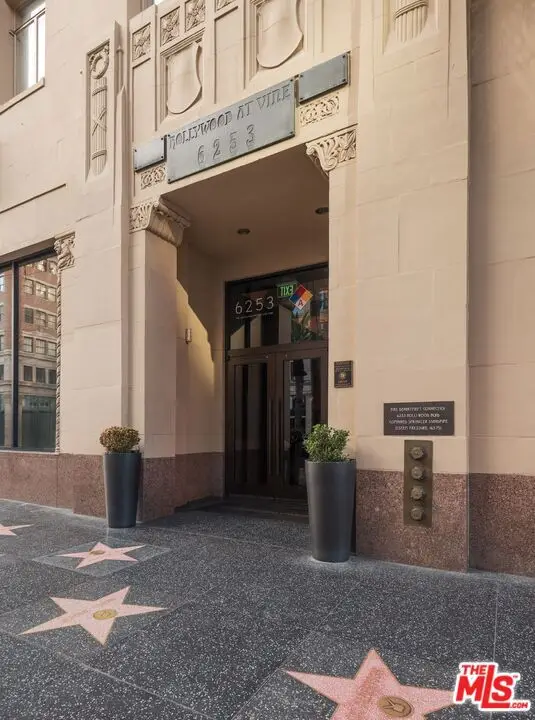 6253 Hollywood Boulevard #402, Los Angeles, CA 90028 - #3