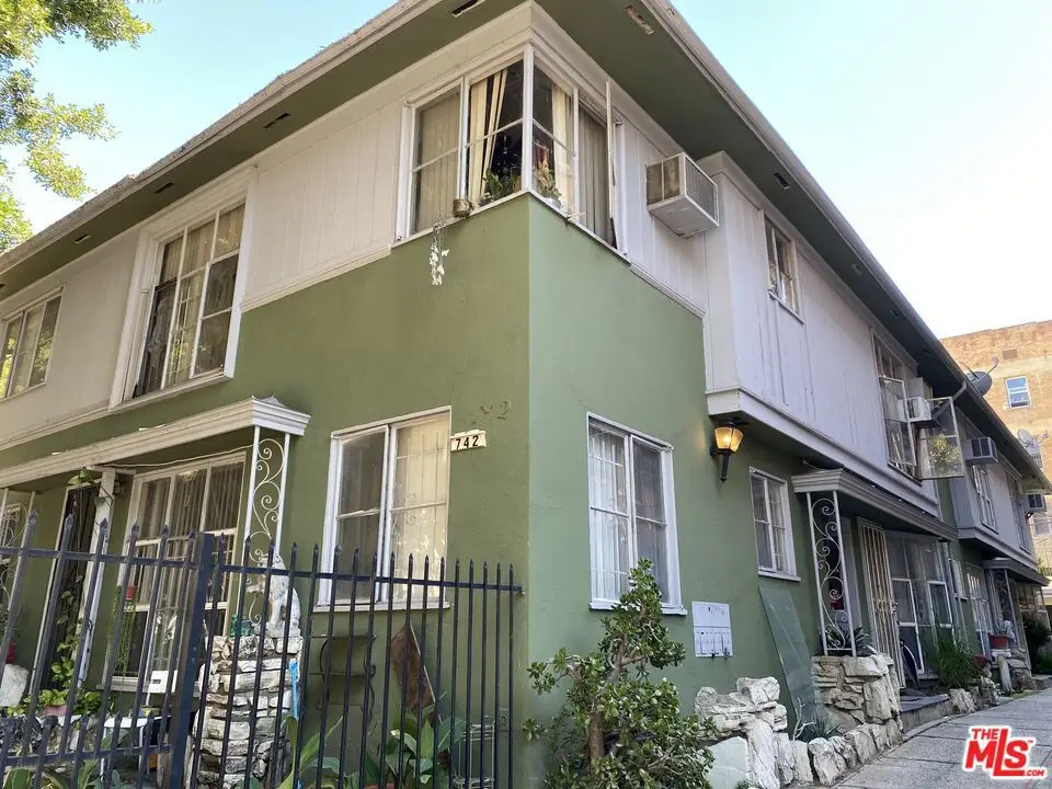 742 Irolo Street, Los Angeles, CA 90005 - #1