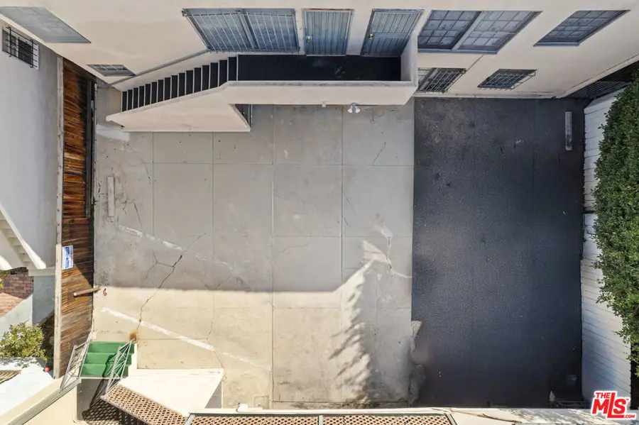 209 S Reeves Drive, Beverly Hills, CA 90212 - Image #3