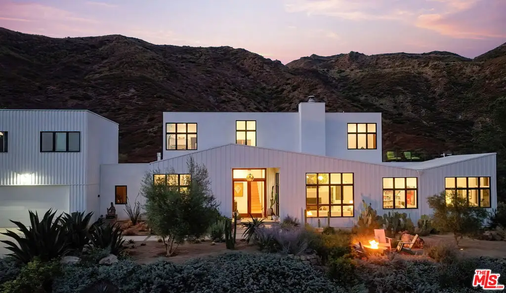 34067 Mulholland Highway, Malibu, CA 90265 - Image #1