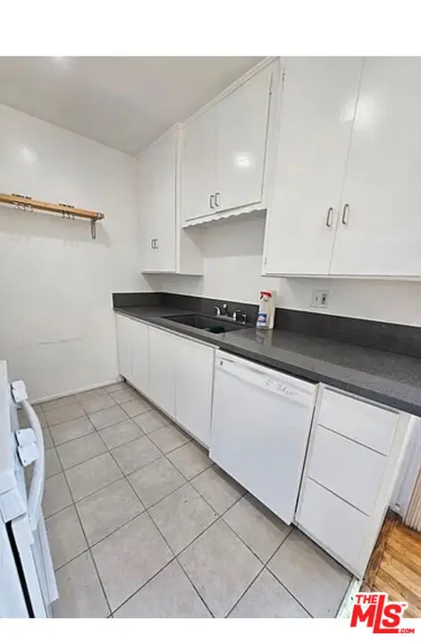 3125 S Durango Avenue, Los Angeles, CA 90034 - #2